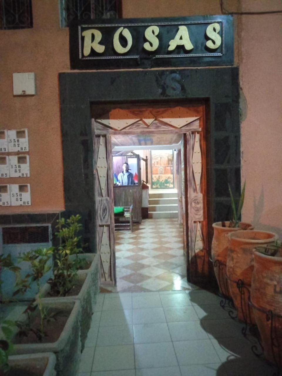 Residence Rosas Ouarzazate Buitenkant foto