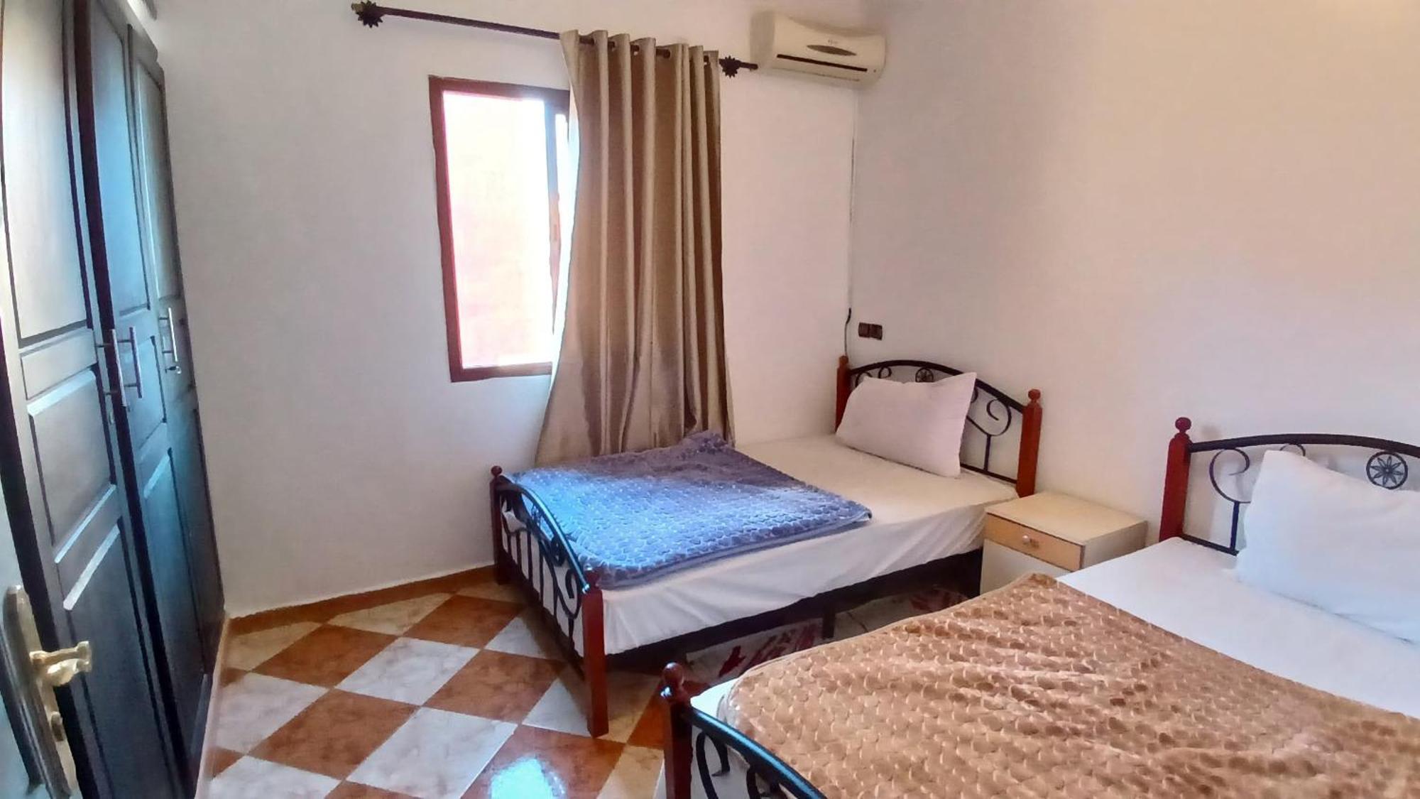 Residence Rosas Ouarzazate Buitenkant foto