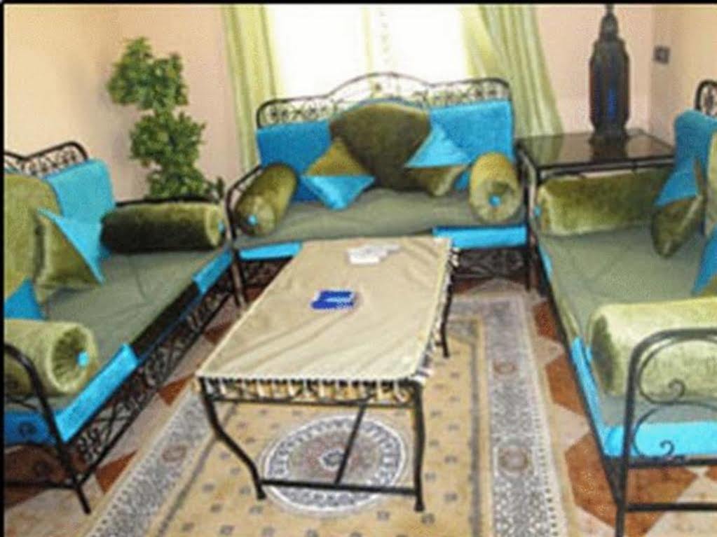 Residence Rosas Ouarzazate Buitenkant foto