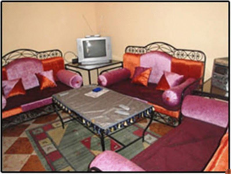 Residence Rosas Ouarzazate Buitenkant foto