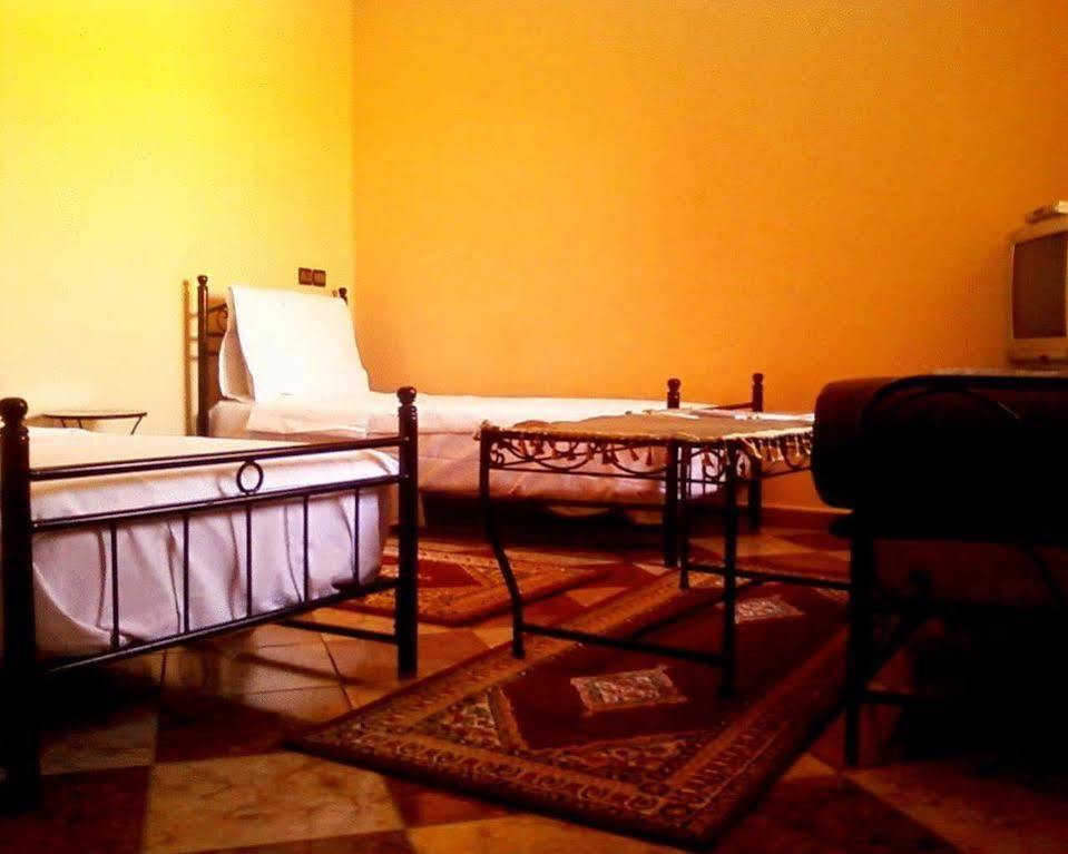 Residence Rosas Ouarzazate Buitenkant foto