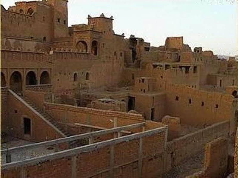 Residence Rosas Ouarzazate Buitenkant foto