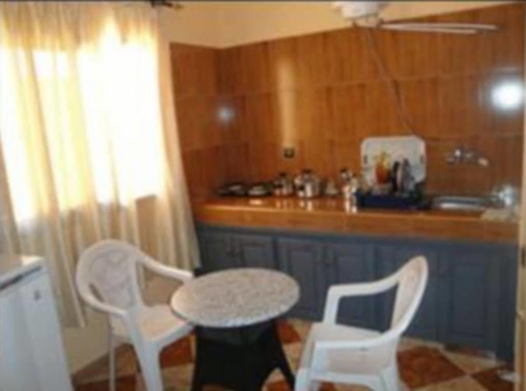 Residence Rosas Ouarzazate Buitenkant foto